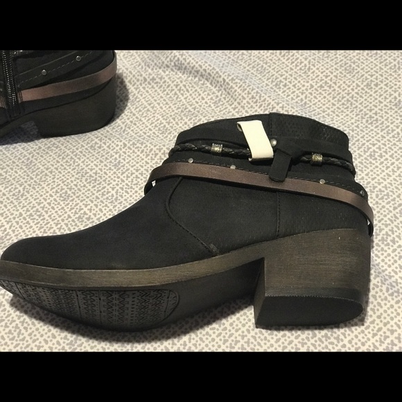 SO booties - Picture 2 of 4